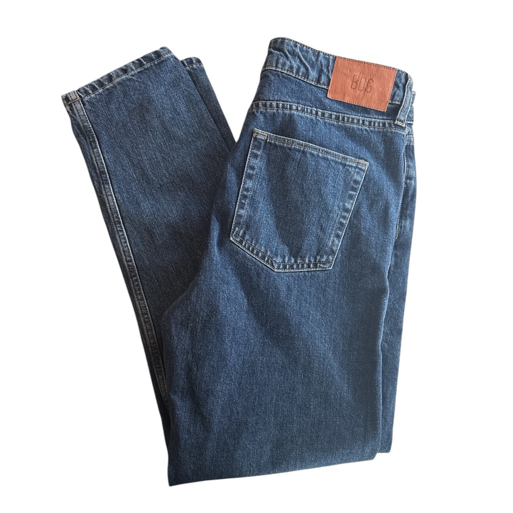 BDG Urban Outfitters High Rise Straight Leg Mom Jean W30 L32 Dark Wash